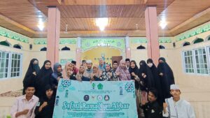 Foto : Tim Safari Ramadan Akbar Study Club di Jurusan UAD